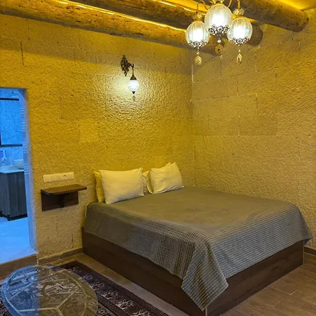 Cappadocia Empire Cave Hotel Göreme Exterior photo