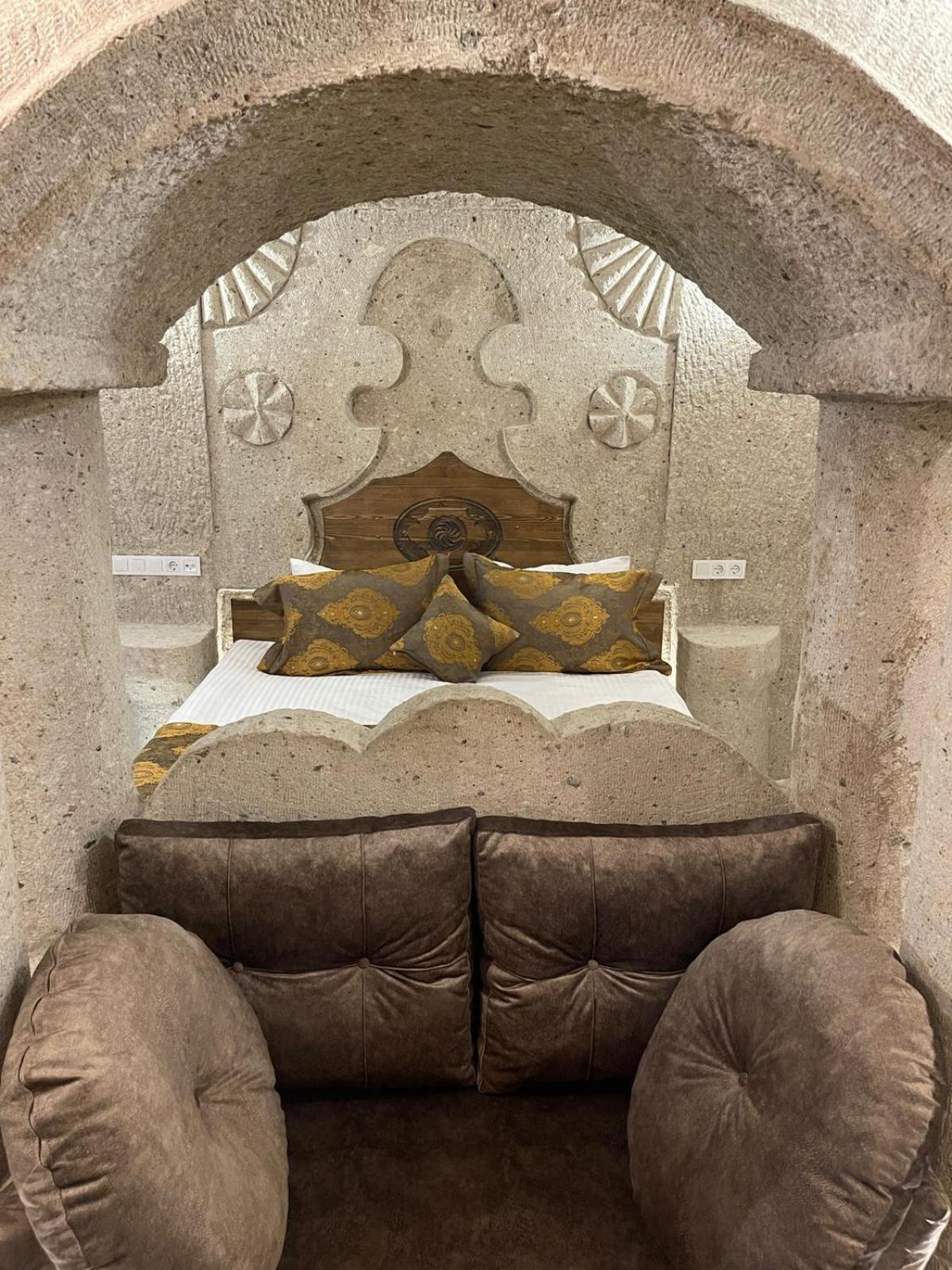 Cappadocia Empire Cave Hotel 2*