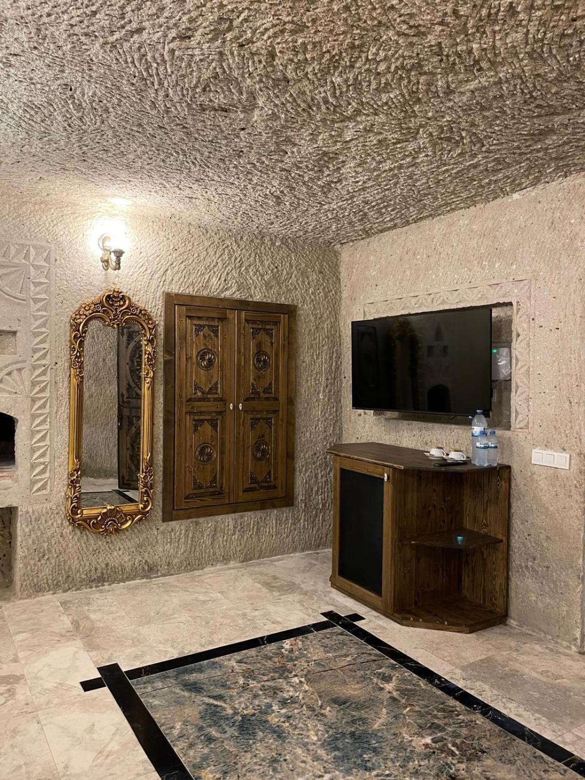 Cappadocia Empire Cave Hotel 2*