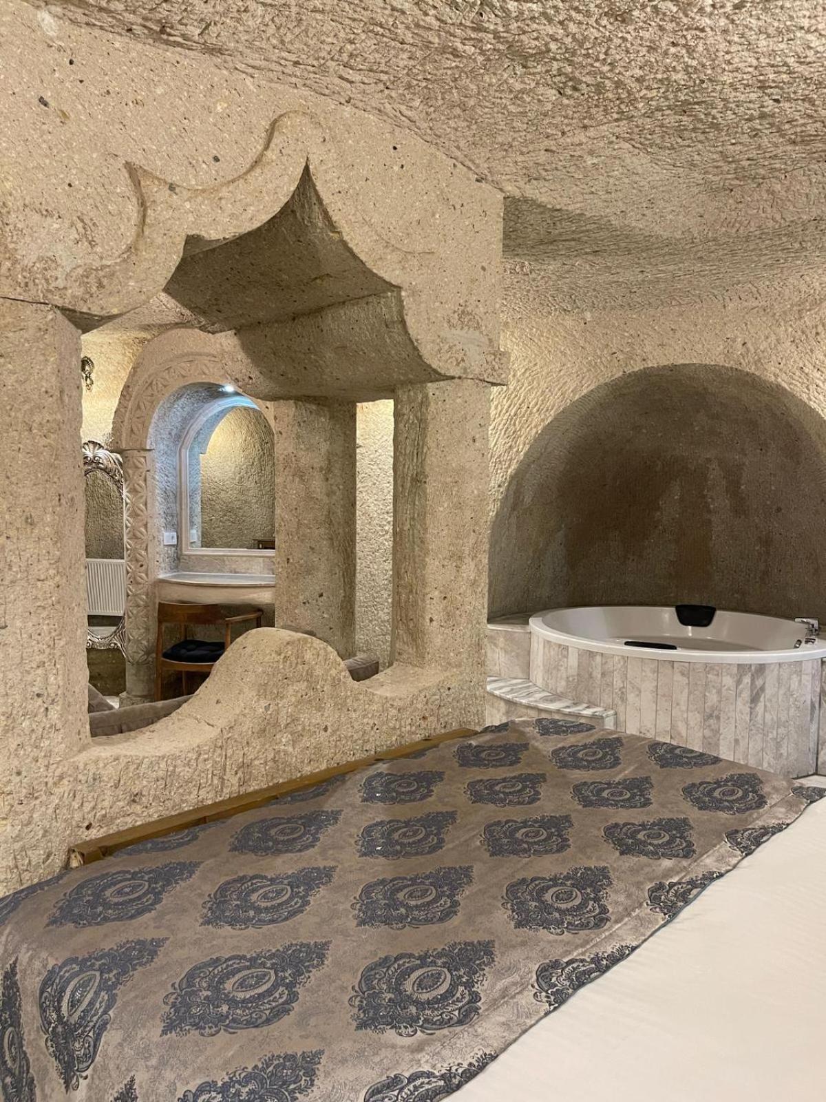 Hotel Cappadocia Empire Cave 2*