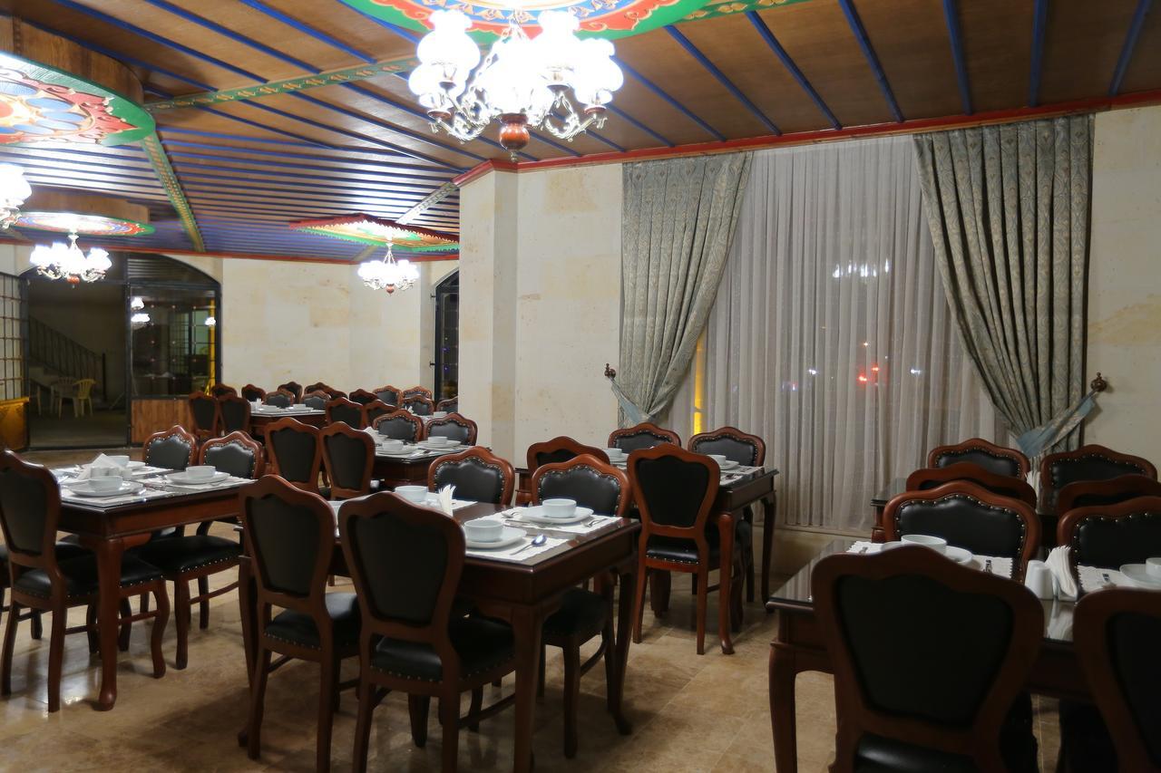 Cappadocia Empire Cave Hotel 2*